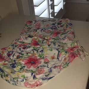 Floral flowey Abercrombie shorts